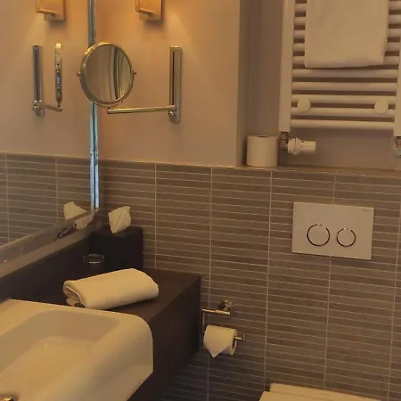 Hotel Via Regia - Vias-hotels 4*