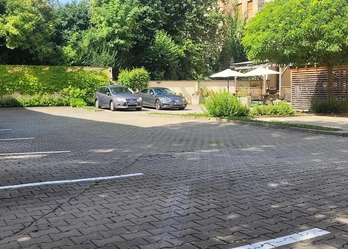 Western Via Regia 4*