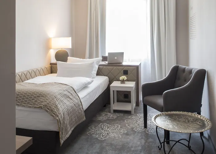 Western Via Regia 4*